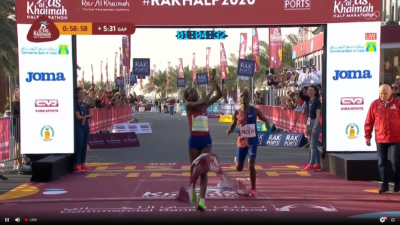 rakハーフ エチオピアのアバベル イェシェネが女子ハーフマラソンの世界新記録でブリジッド コスゲイの連勝記録を止める Letsrun Com Japan